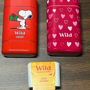 Wild Snoopy Limited Edition & Hearts Deodorant Case with Refill